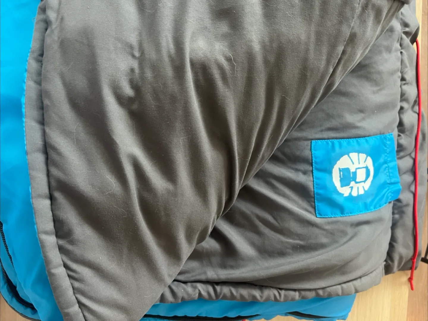 Coleman Sleeping Bag with broken zipper image indicator(2)