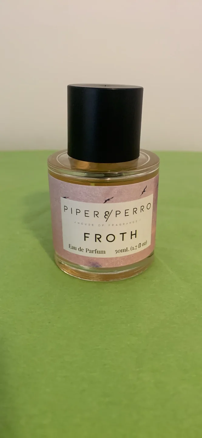 Piper&perro: Froth fragrance thumbnail