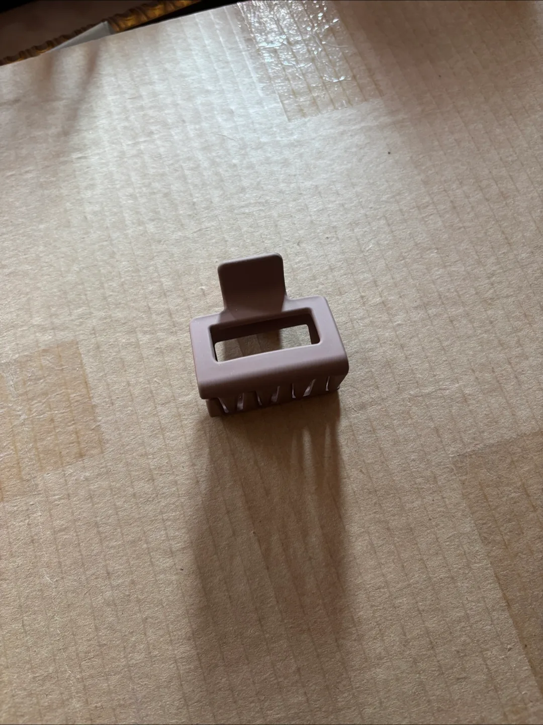 Hair Claw Clip - Neutral Brown thumbnail