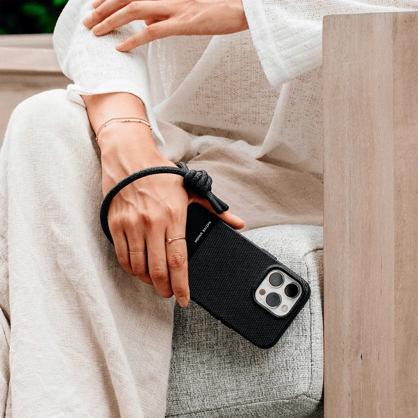 NATIVE UNION City Grip Wrist Sling image indicator(8)