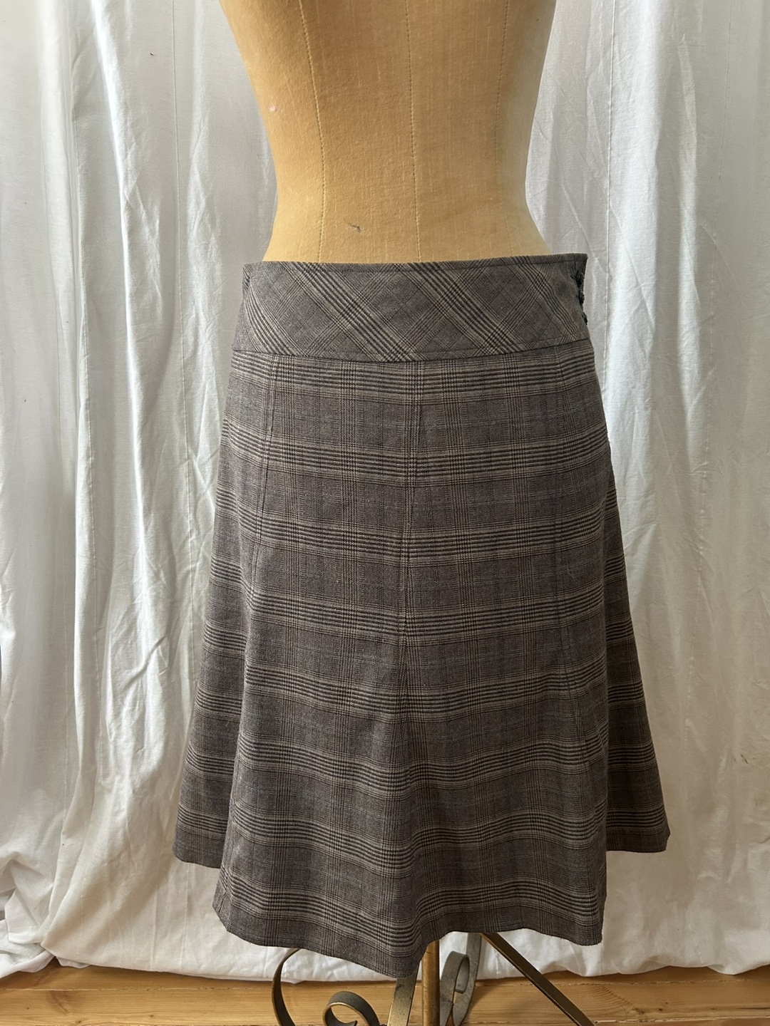RW&CO Plaid Skirt Suit - Size 6 - photo 2
