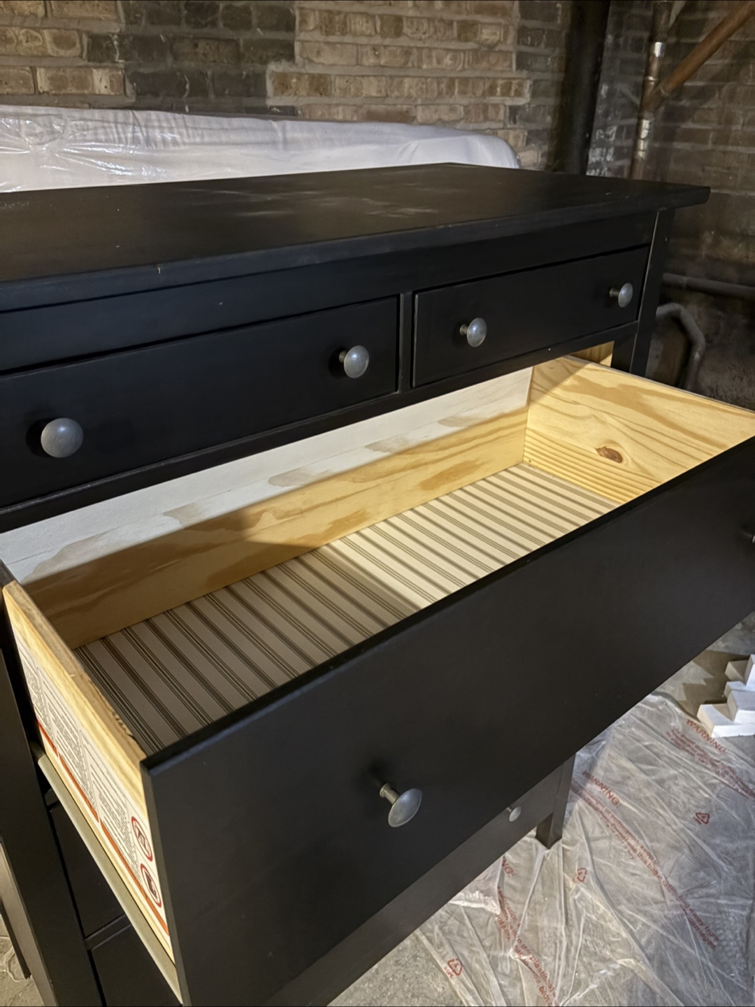 Black 6-Drawer Dresser - photo 3