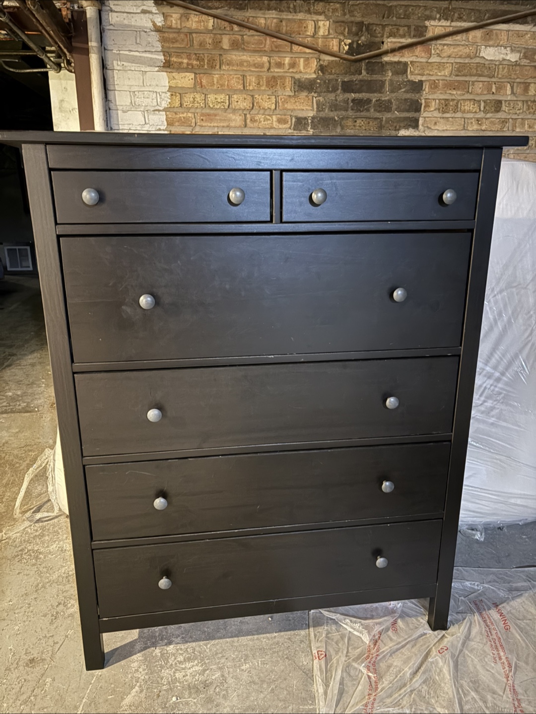 Black 6-Drawer Dresser