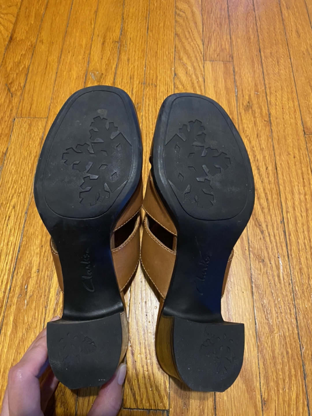 Clarks Brown Leather Mules - Size 7 - photo 4