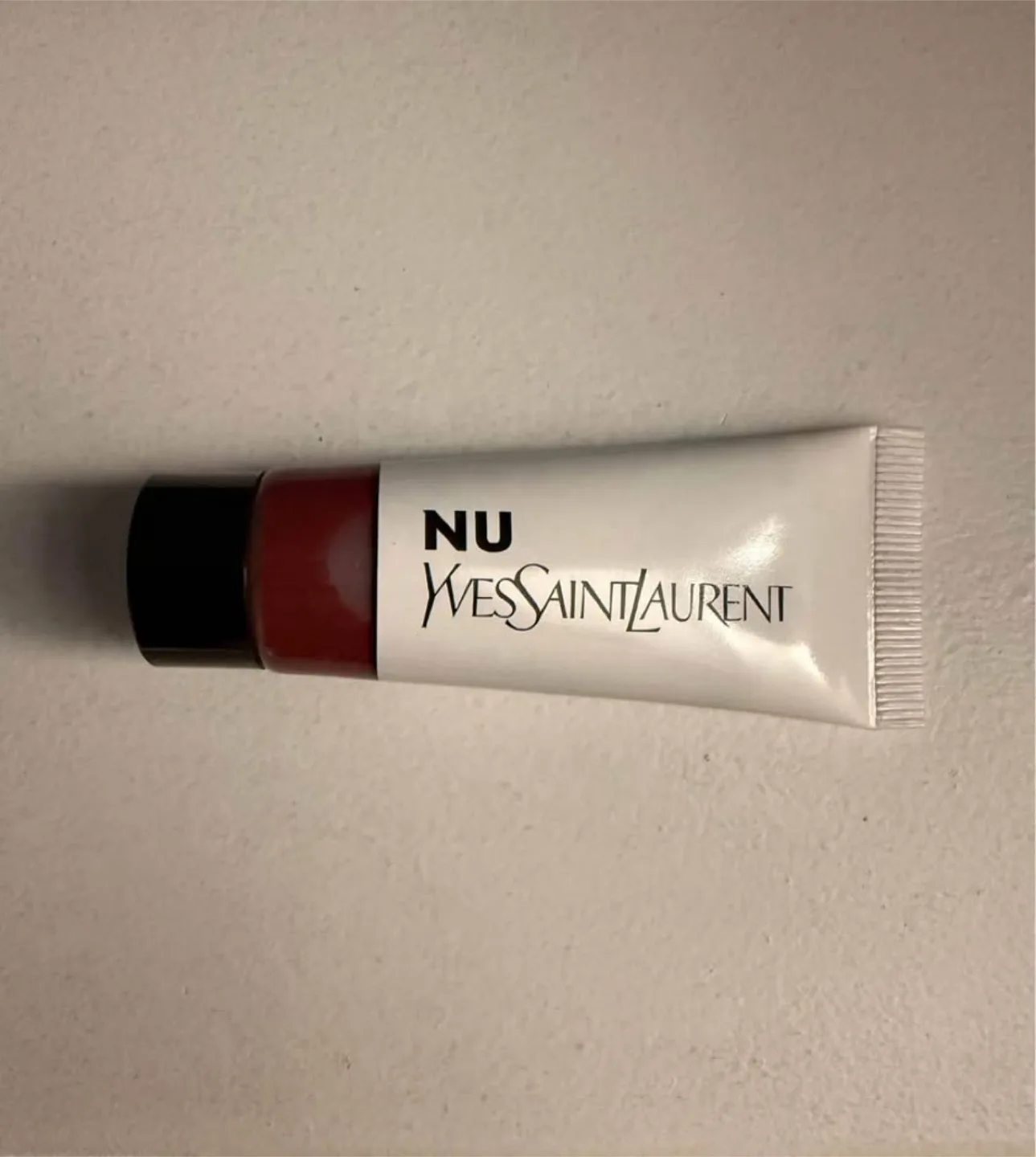 YSL Nu Lip & Cheek Balmy Tint image indicator(2)