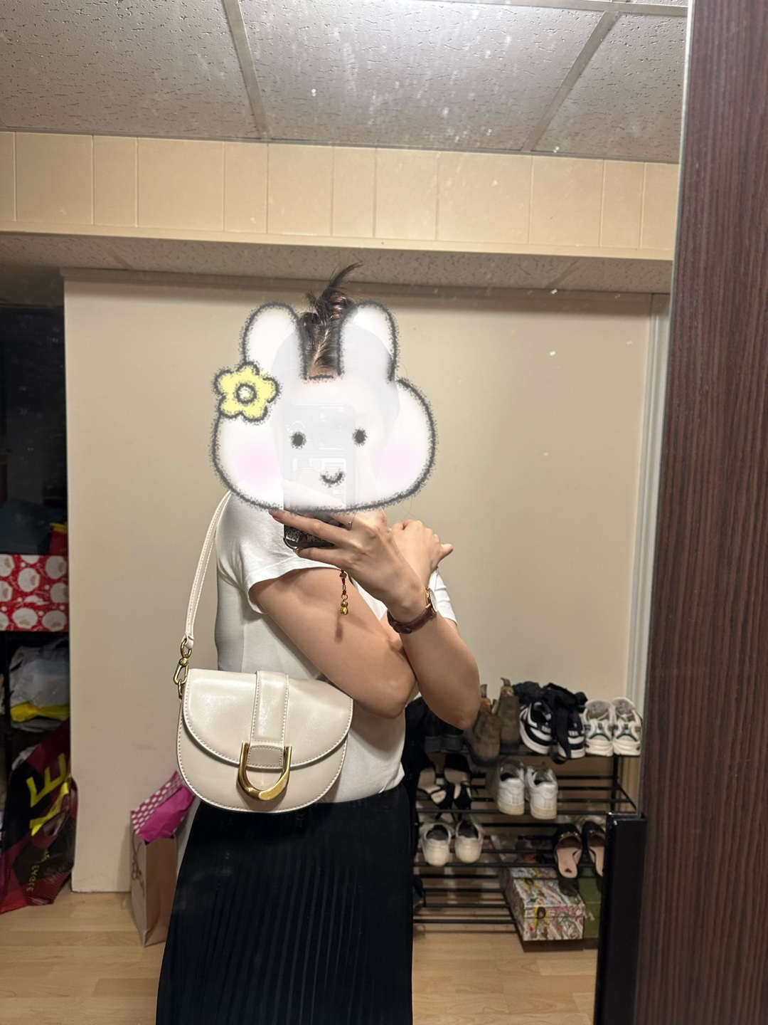 Charles & Keith Gabine Leather Saddle Bag - Oat - photo 3