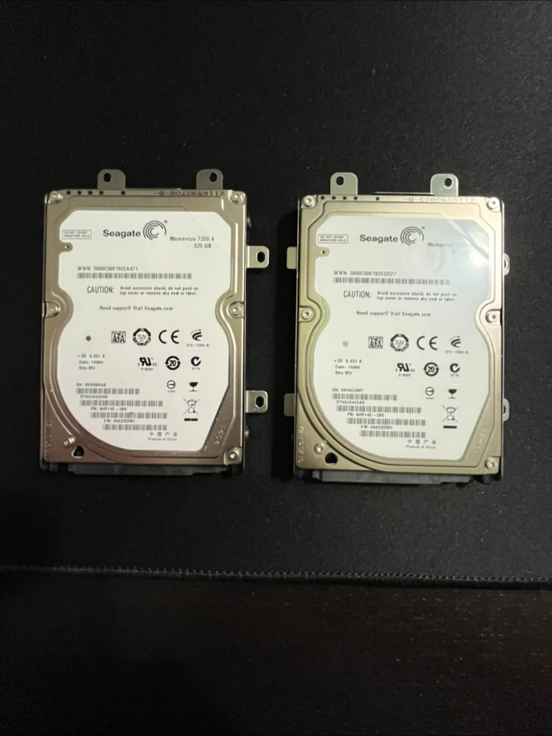 2 Seagate Momentus 7200.4 320 GB Hard Drives thumbnail