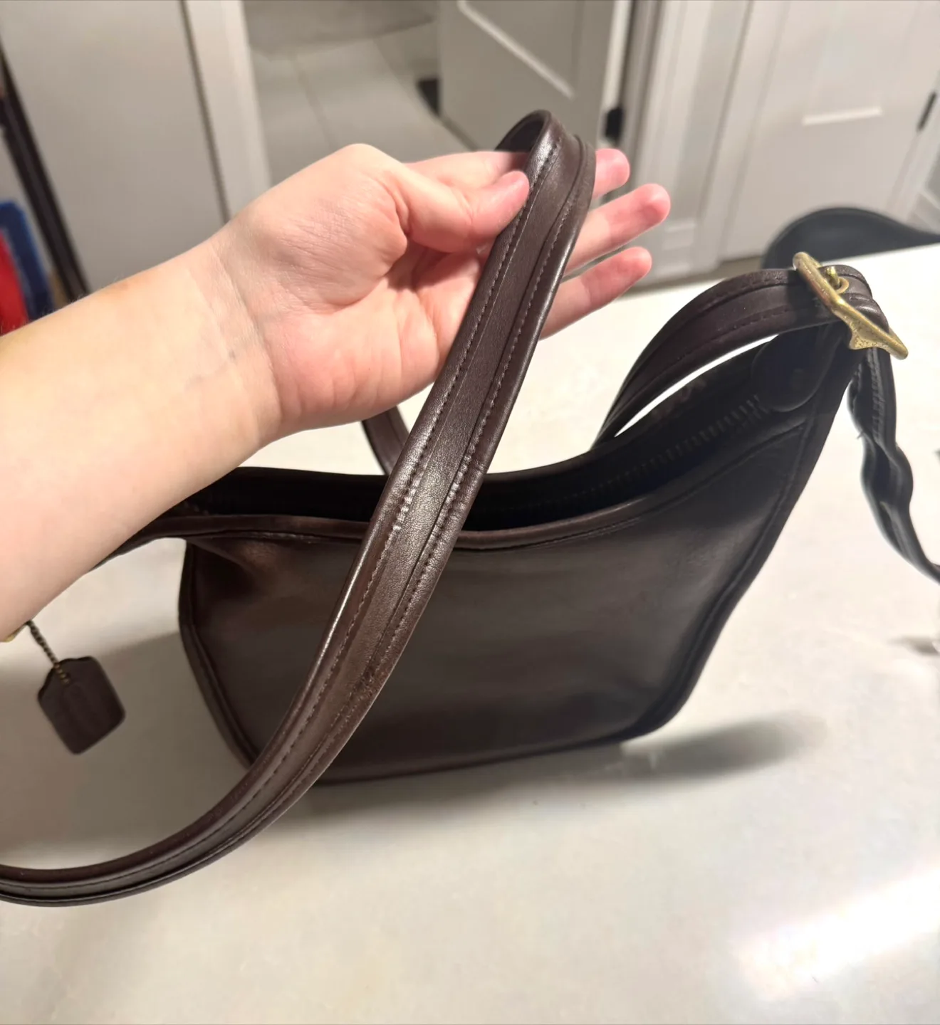 Vintage Coach Brown Leather Shoulder Bag image indicator(2)