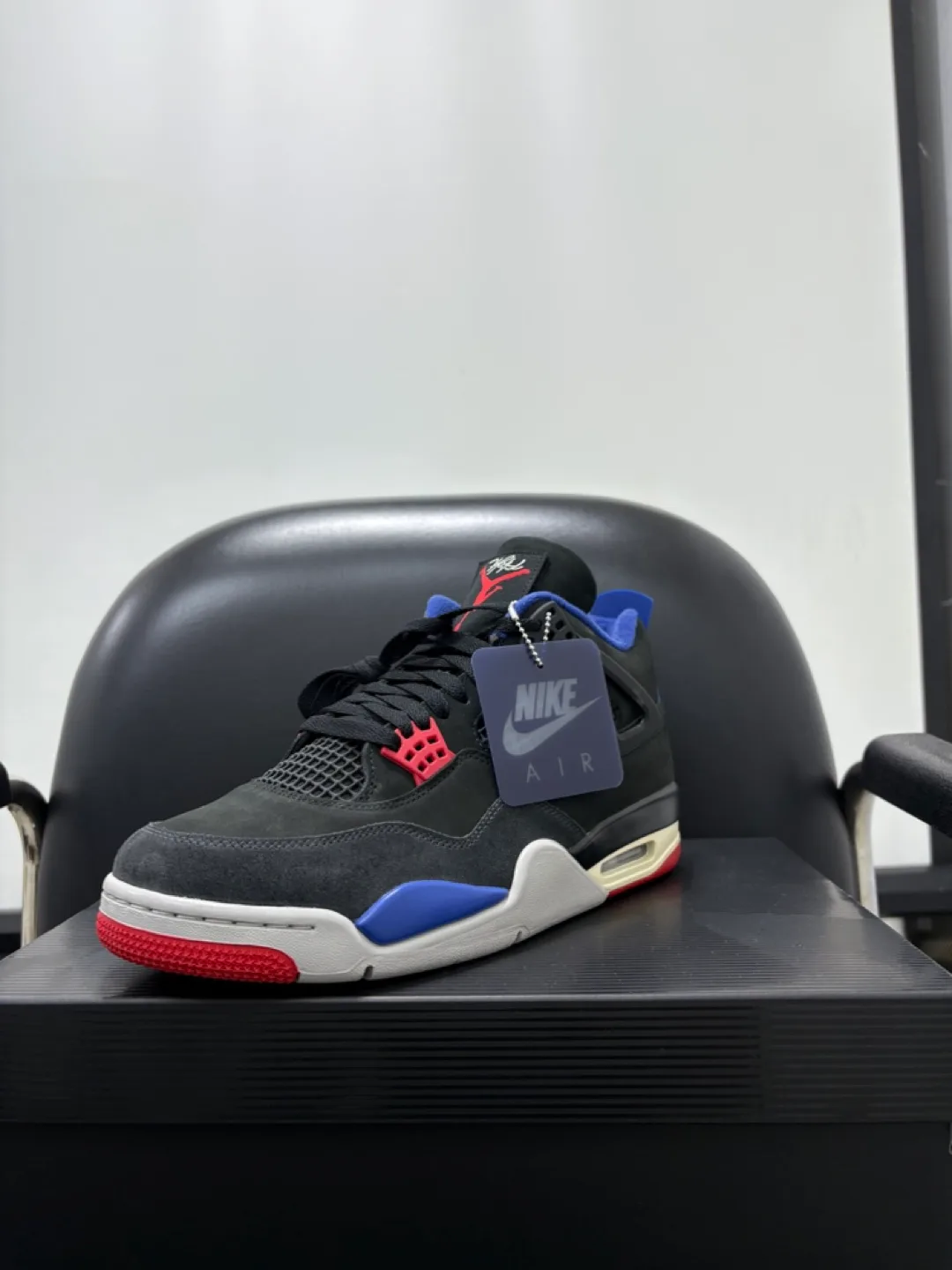 Nike Air Jordan 4 Rare Air image indicator(2)