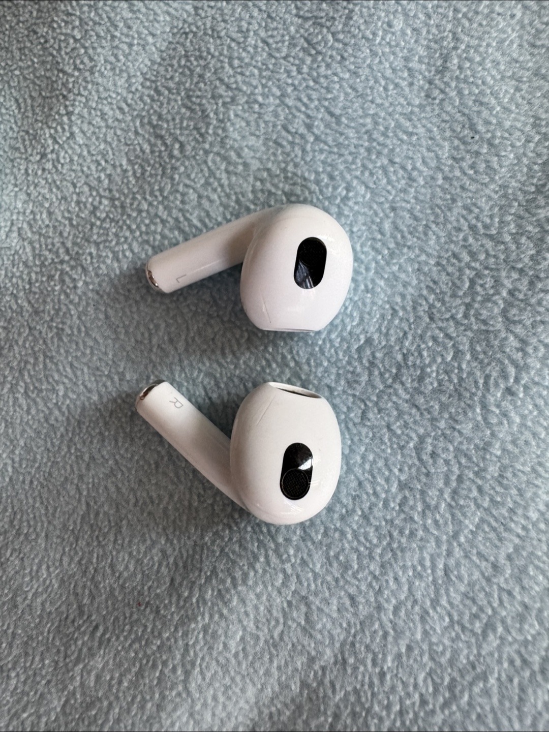 Apple AirPods 3rd Generation - photo 4