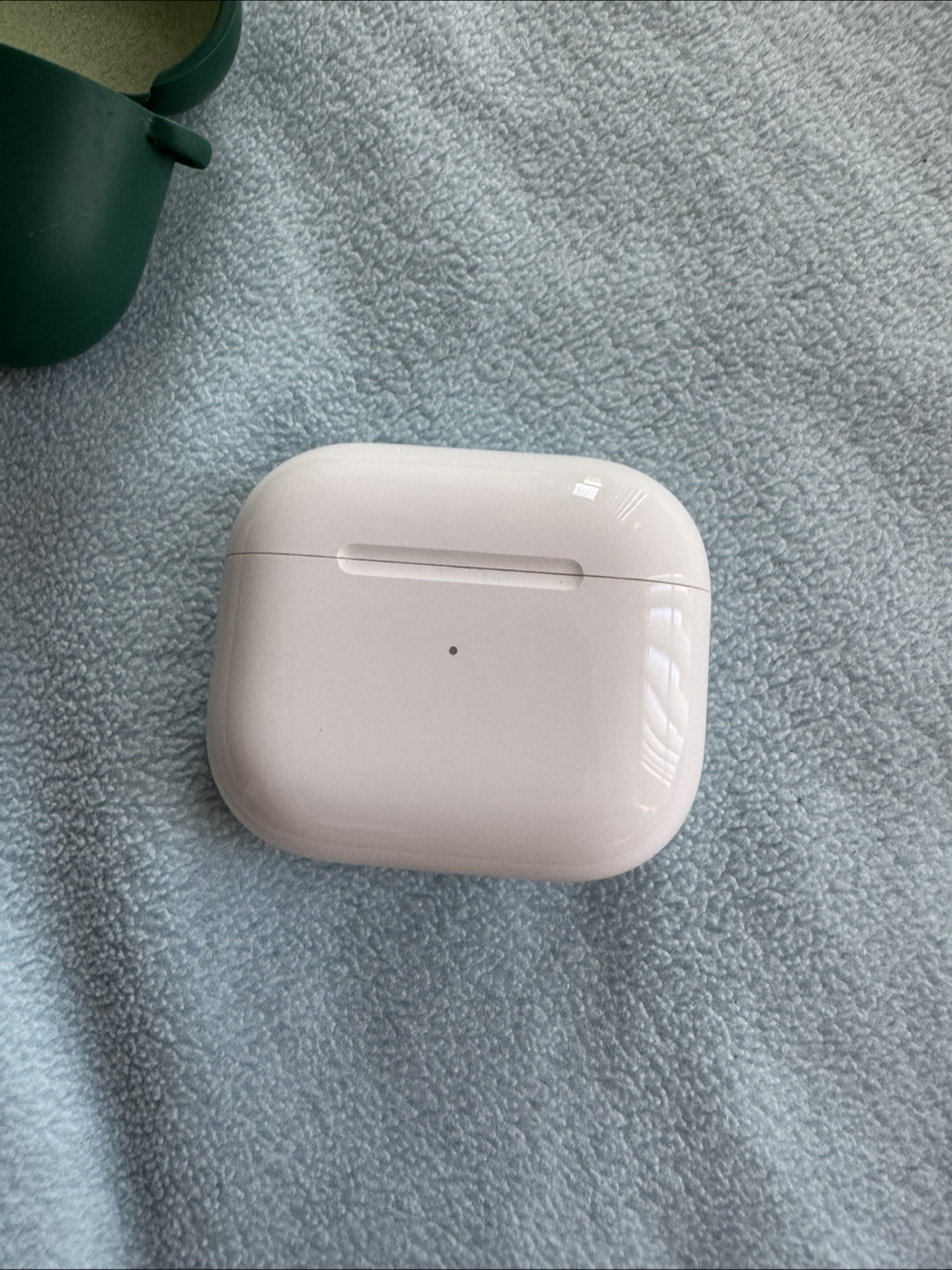 Apple AirPods 3rd Generation - photo 2