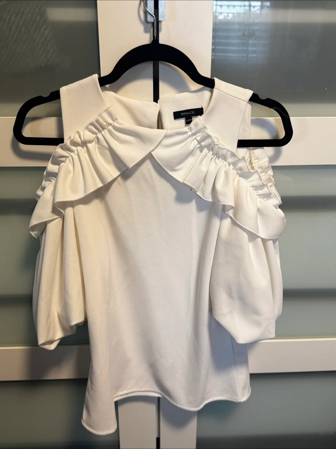 RW&CO White Ruffle Cold Shoulder Top thumbnail