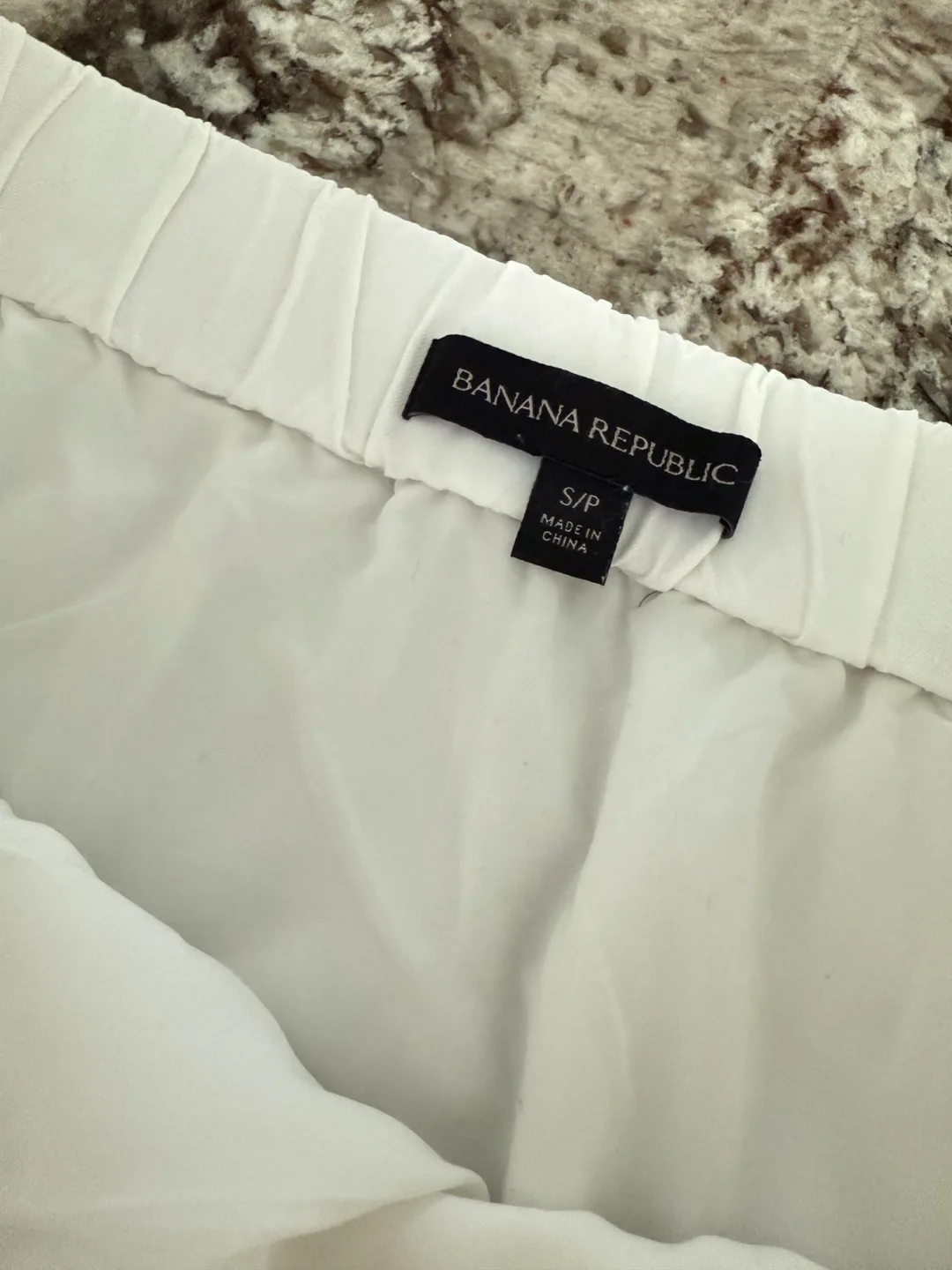 Banana Republic White Skirt - Size S image indicator(3)