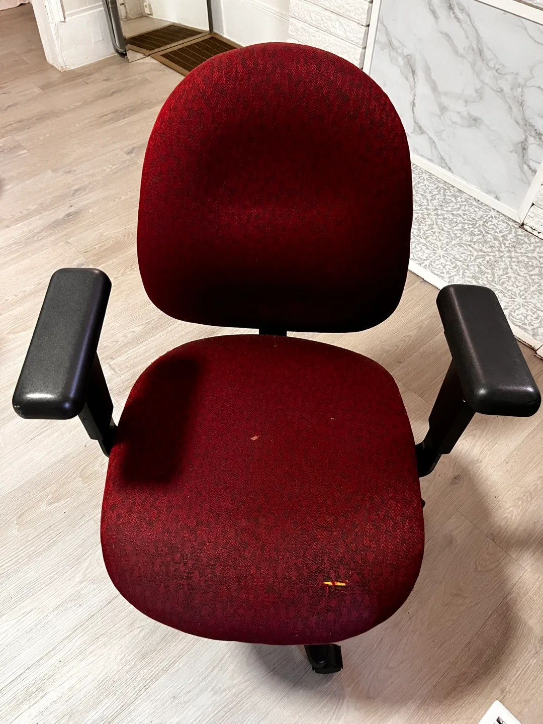 Burgundy Office Chair thumbnail