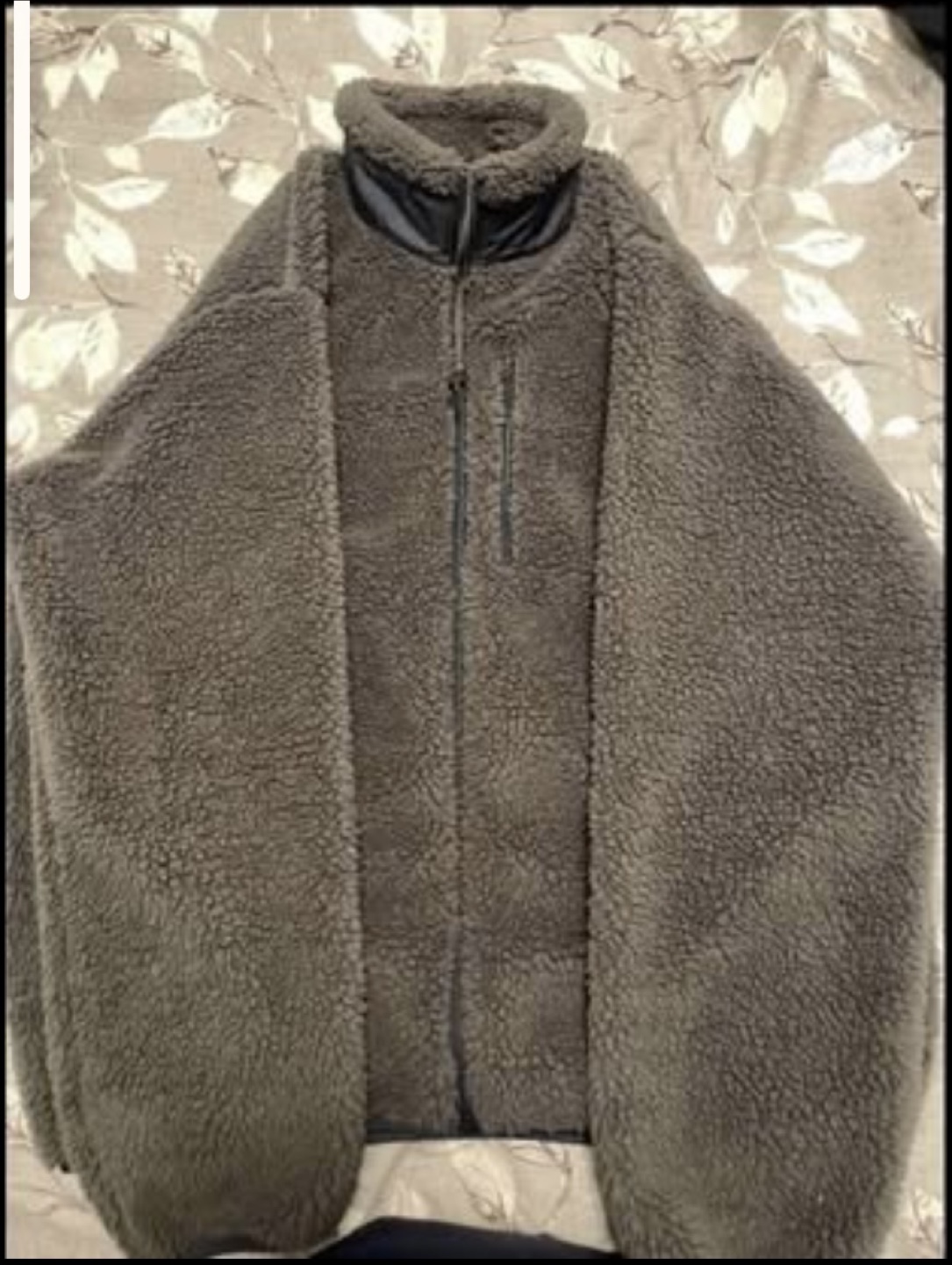 Uniqlo Fleece Jacket(Size Lg