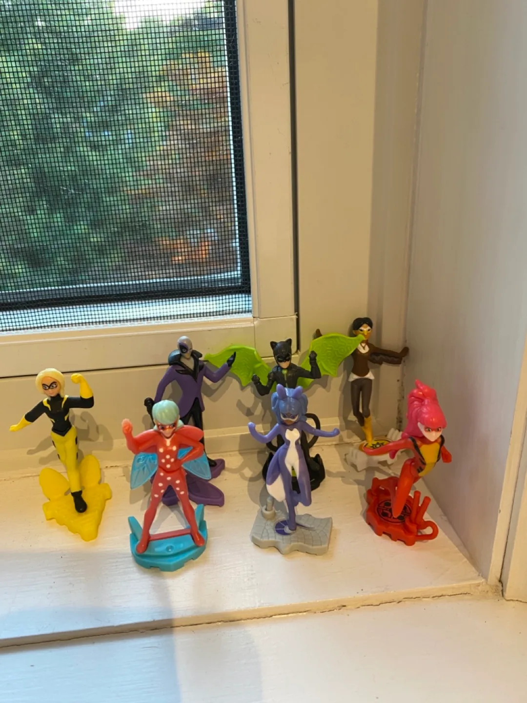 Miraculous Ladybug Action Figures - Kinder Toys thumbnail