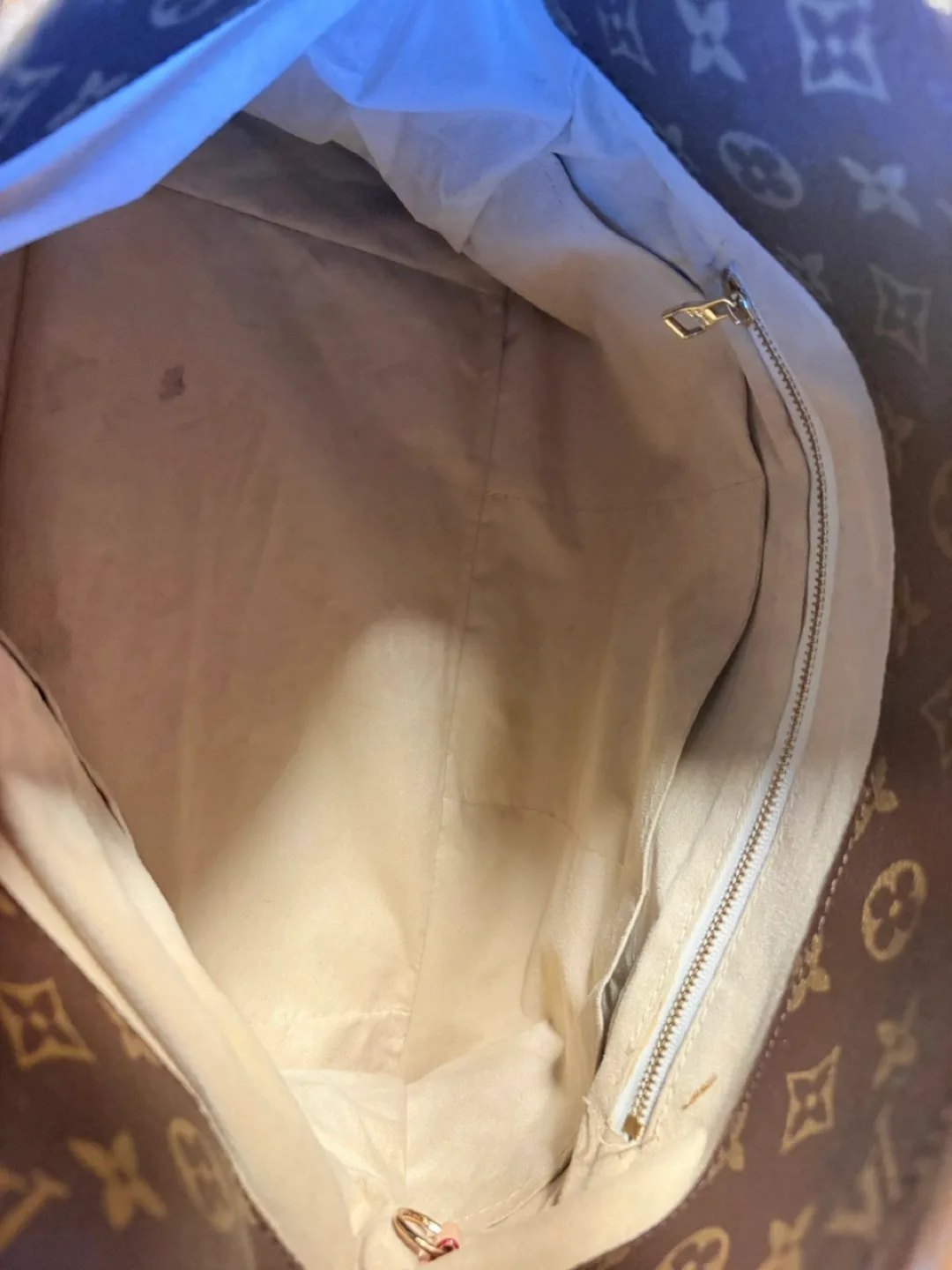 Louis Vuitton Monogram Empreinte Artsy MM Hobo Bag image indicator(7)