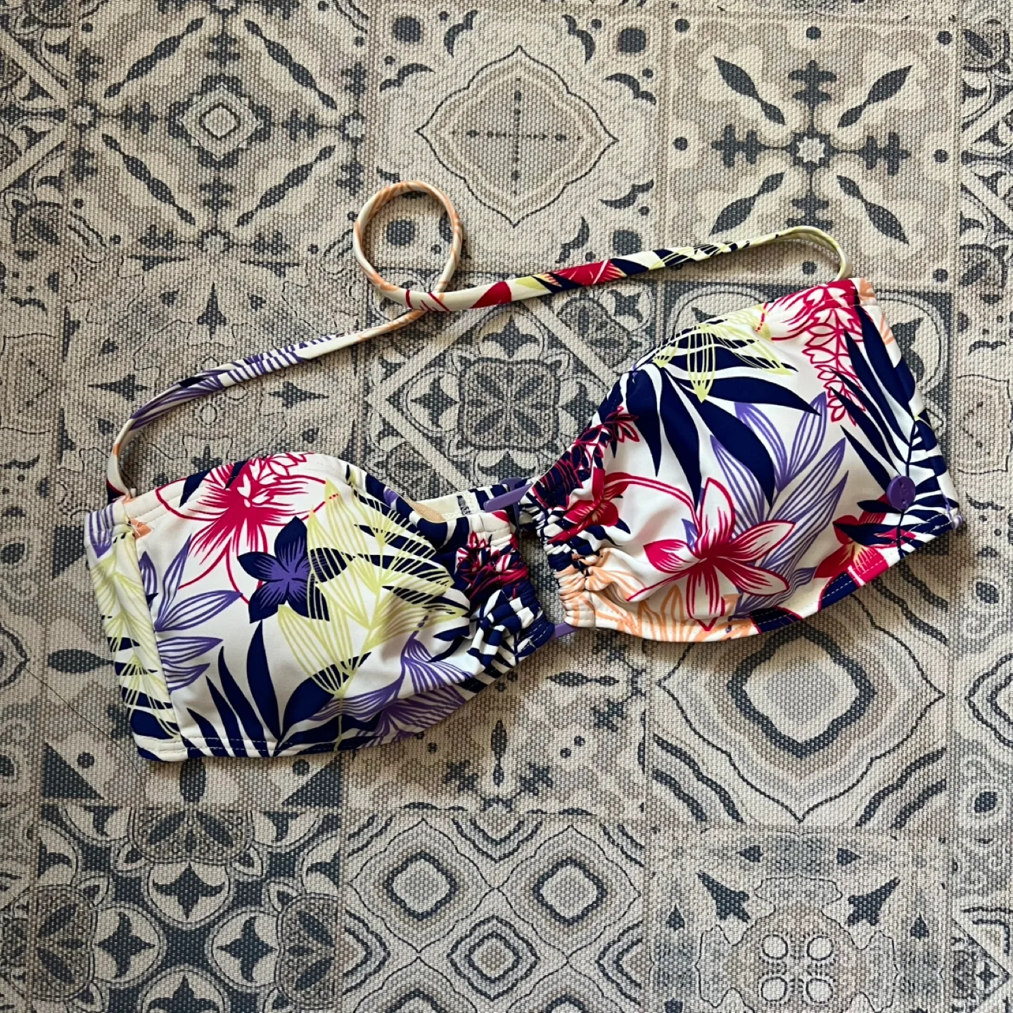 BNWT French Connection Bandeau Bikini Top - Size L thumbnail