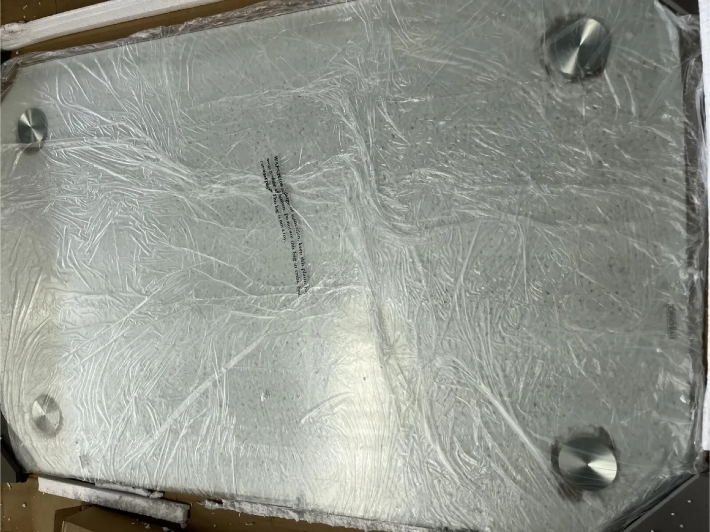 Modern Glass Dining Table image indicator(5)