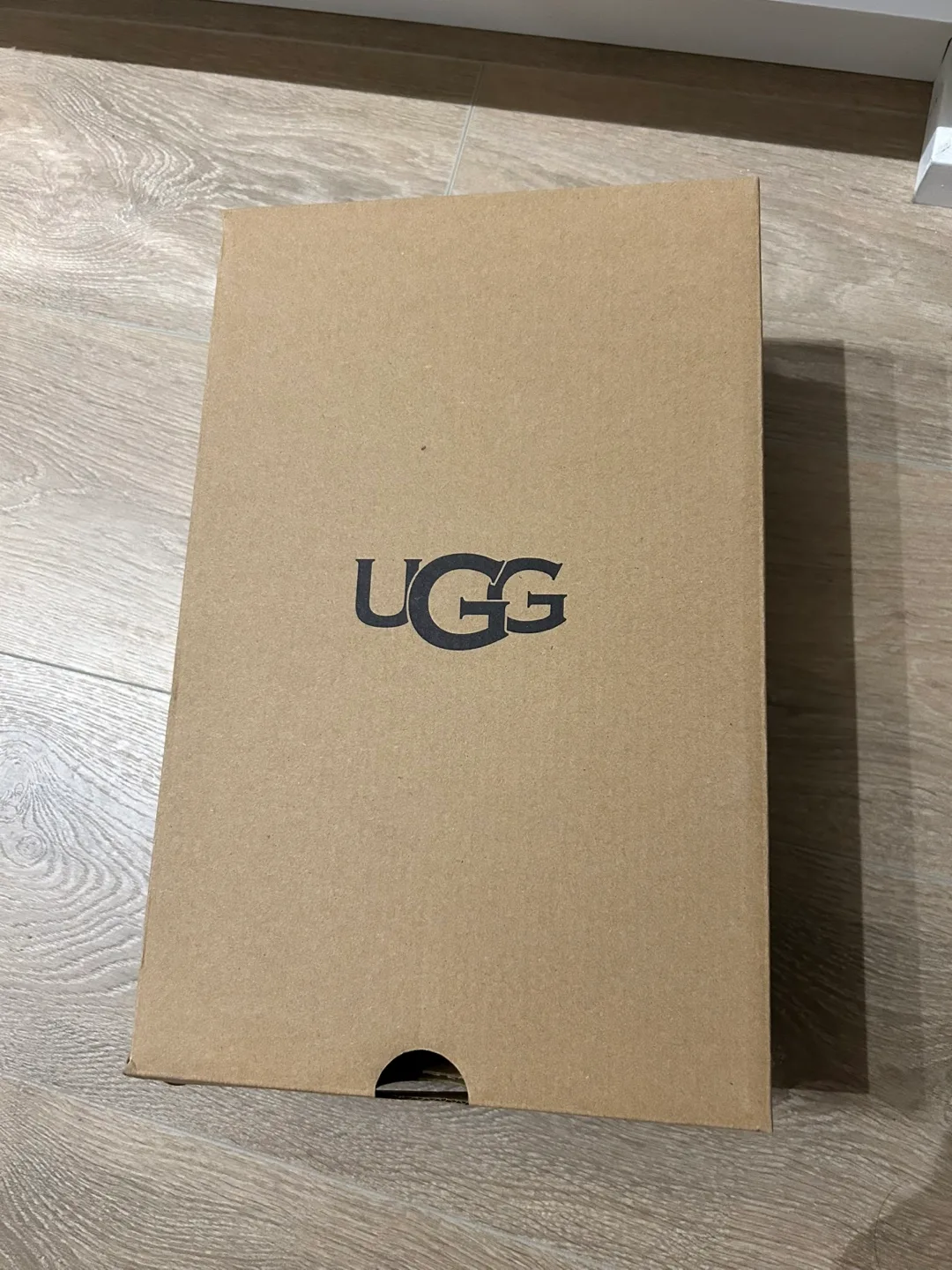 UGG Tazz II (size 6) image indicator(7)