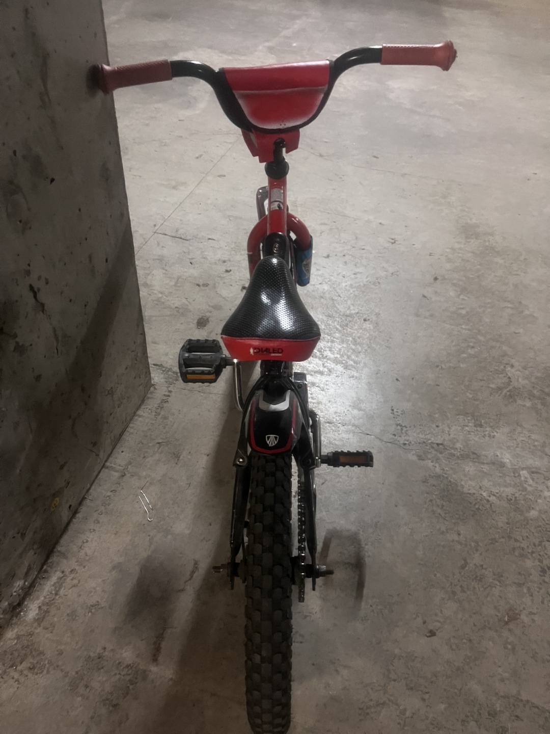 Trek Jet 16 Kids Bike - Red & Black - photo 3