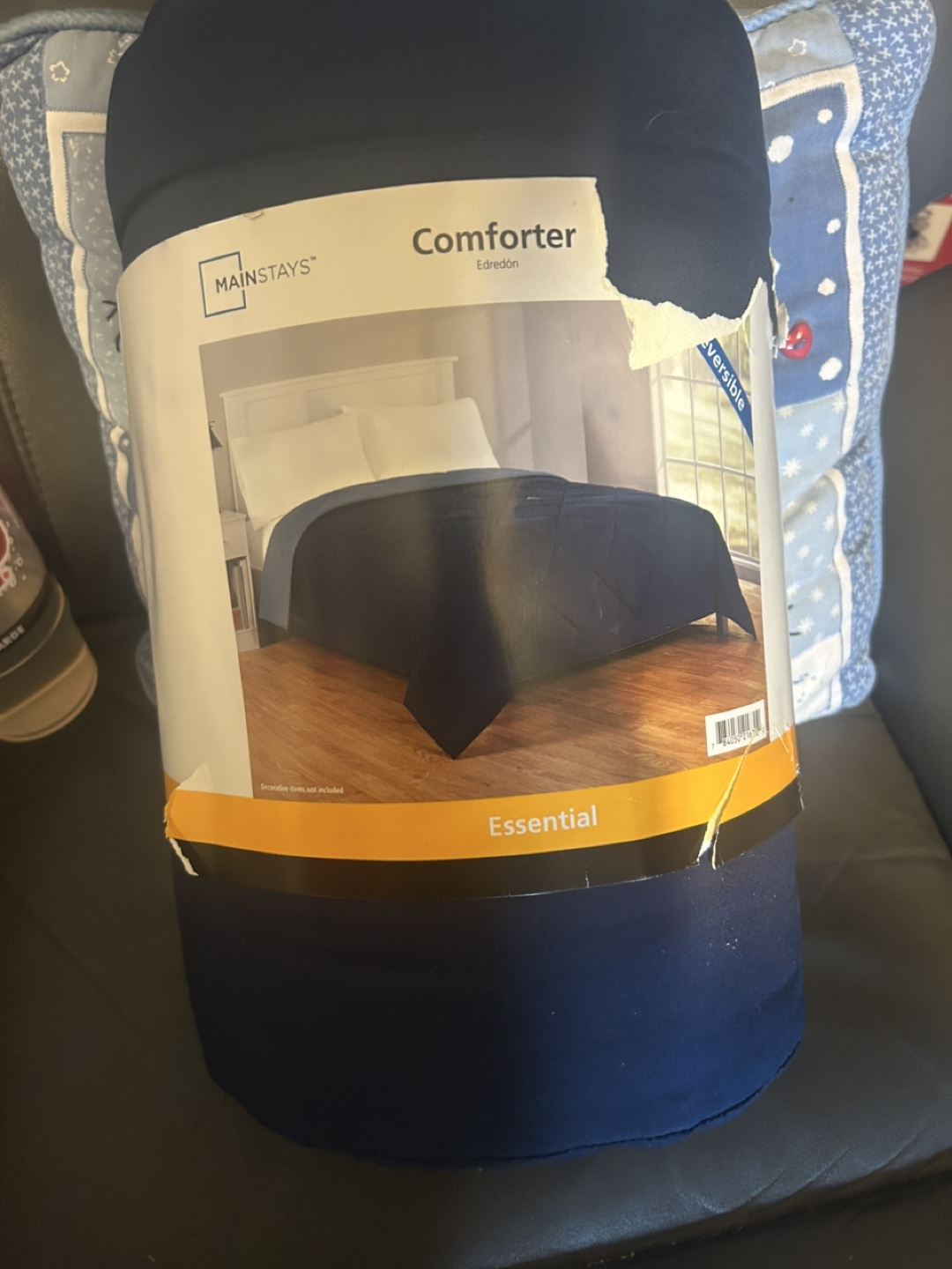 Mainstays Full/Queen Comforter - Navy Blue