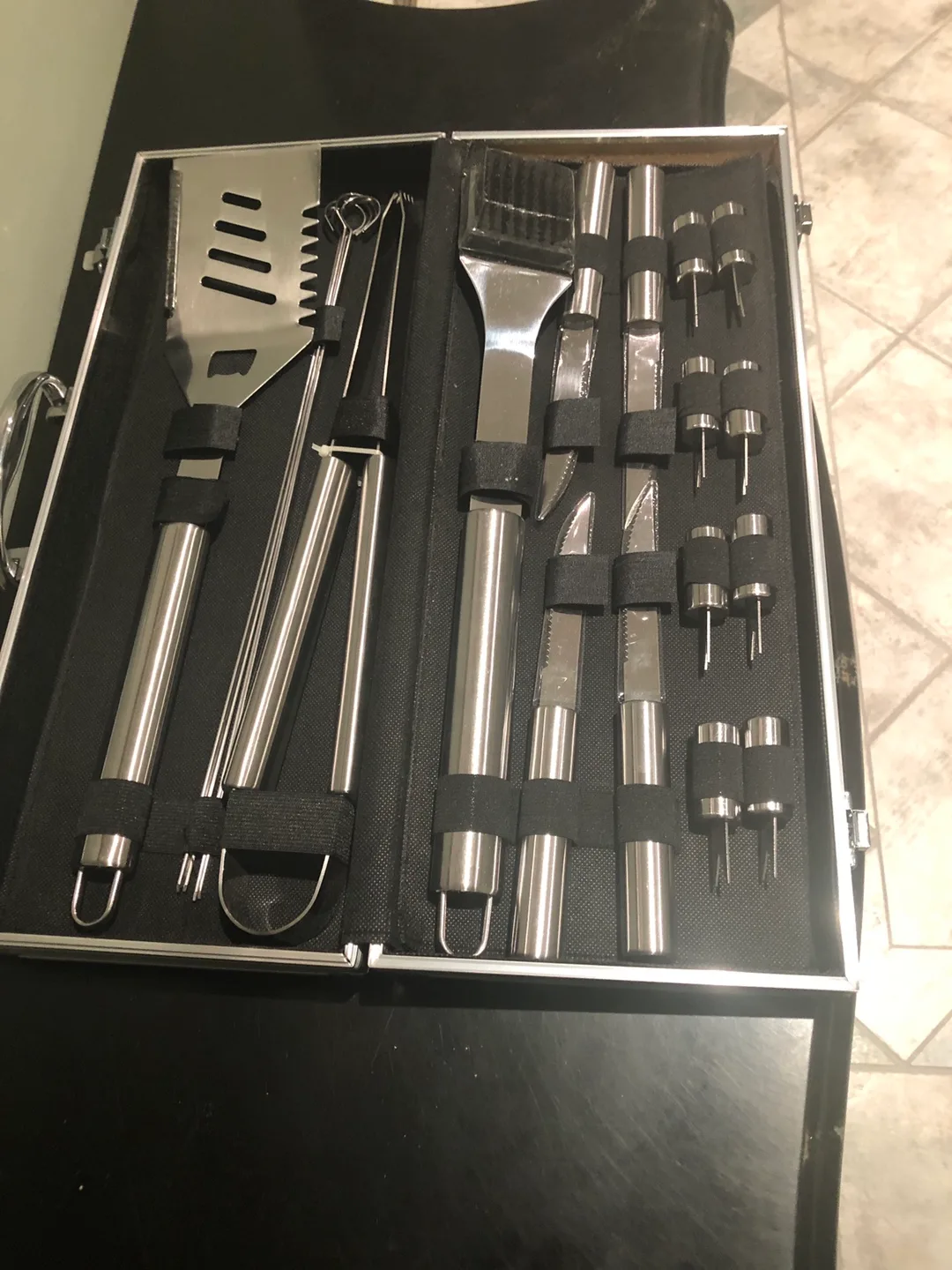 Master Chef 19-Piece BBQ Tool Set image indicator(2)