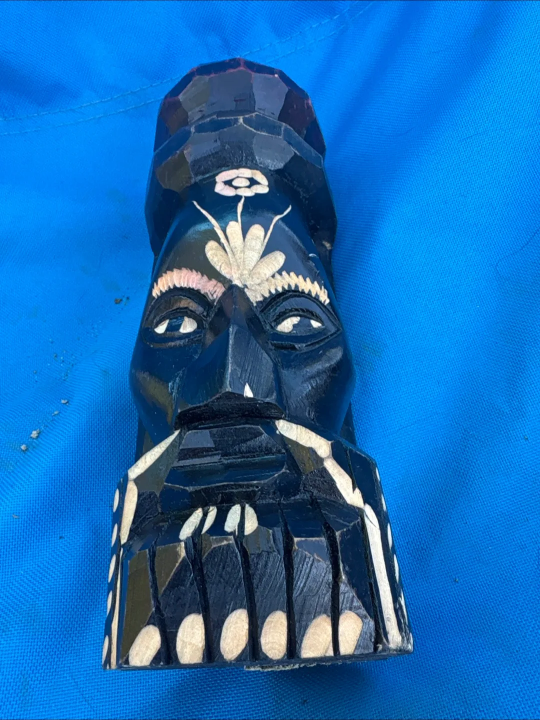 Carved jamaka Figure thumbnail