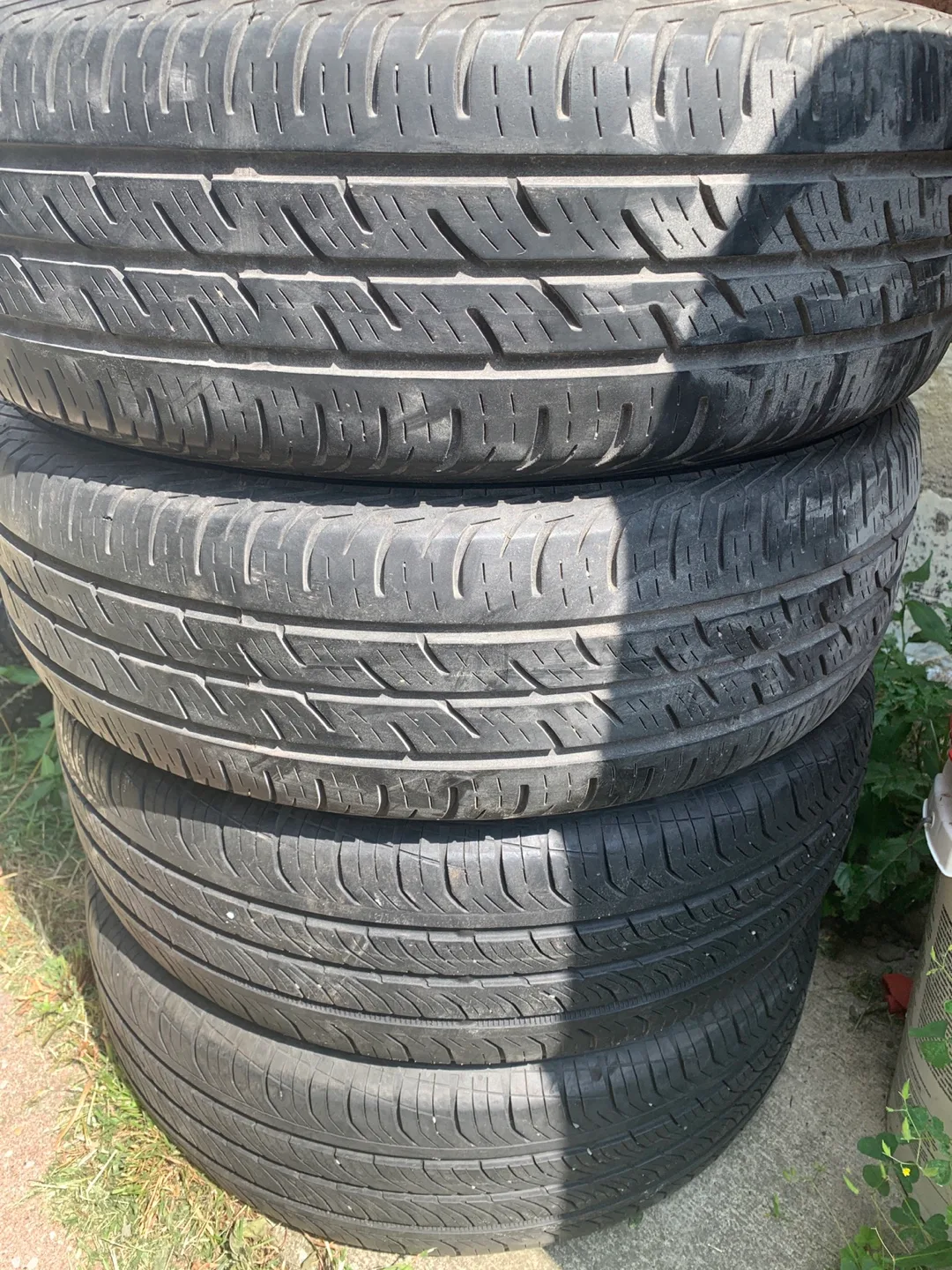 195/65/15 continental contiprocontact all season tires 4 tires image indicator(5)
