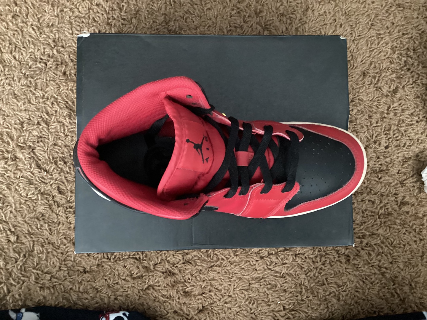Jordan 1 Mid Red Black Size 6.5Y - photo 4