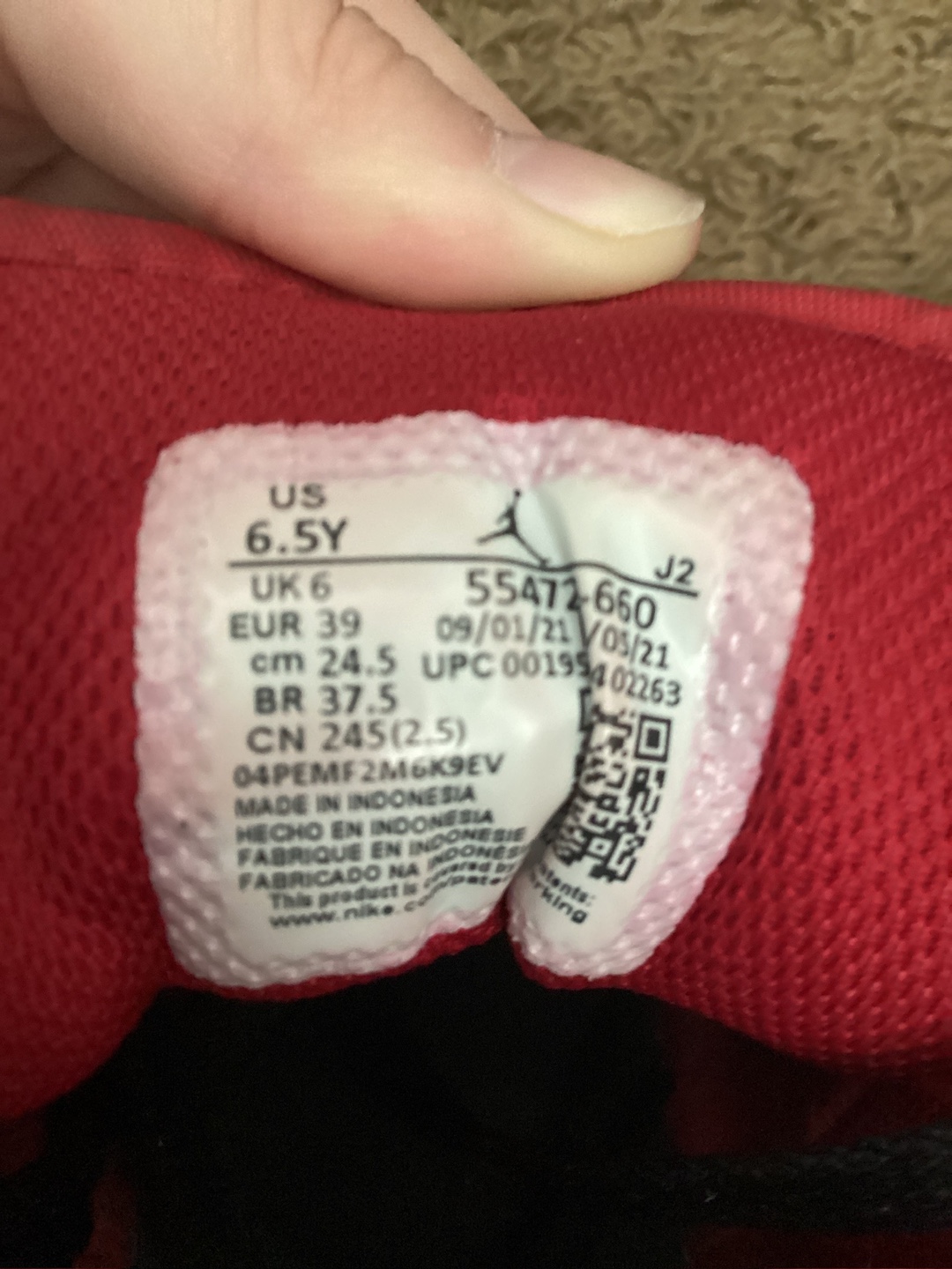 Jordan 1 Mid Red Black Size 6.5Y - photo 5