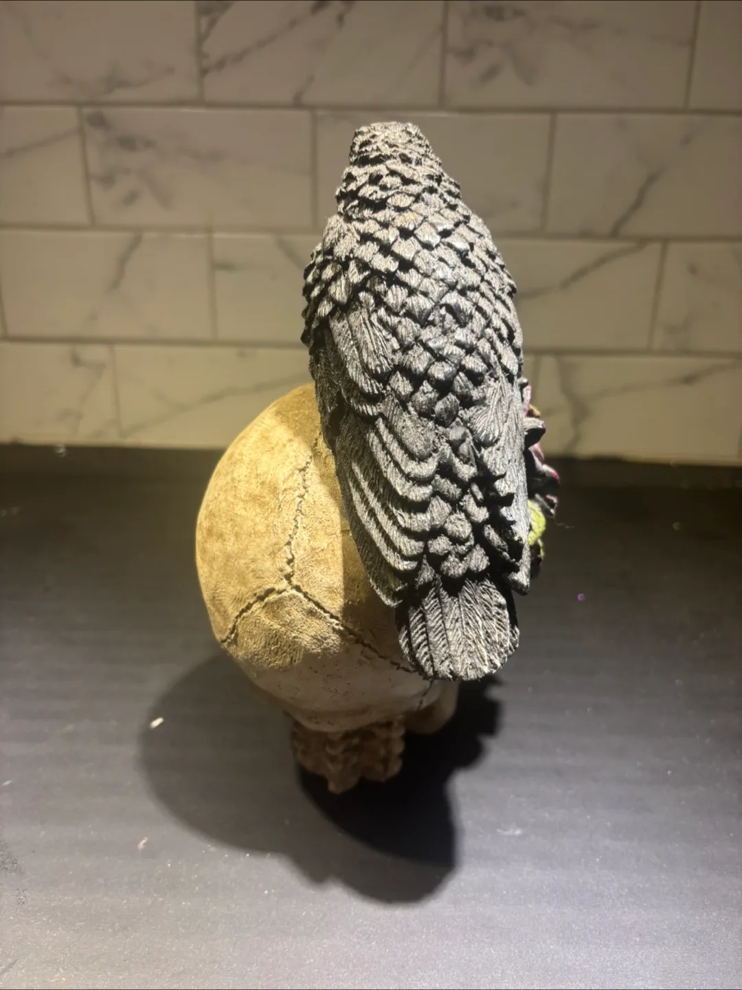 Skull with Raven Statue Decor image indicator(3)