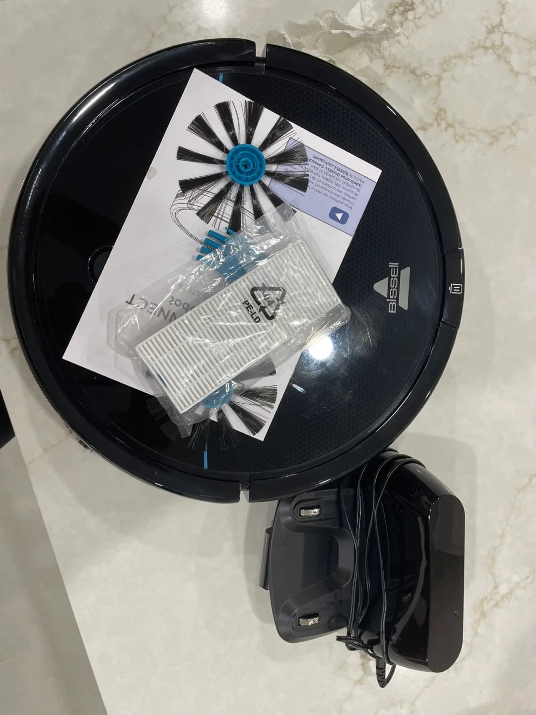 Bissell Robot Vacuum with Accessories image indicator(2)