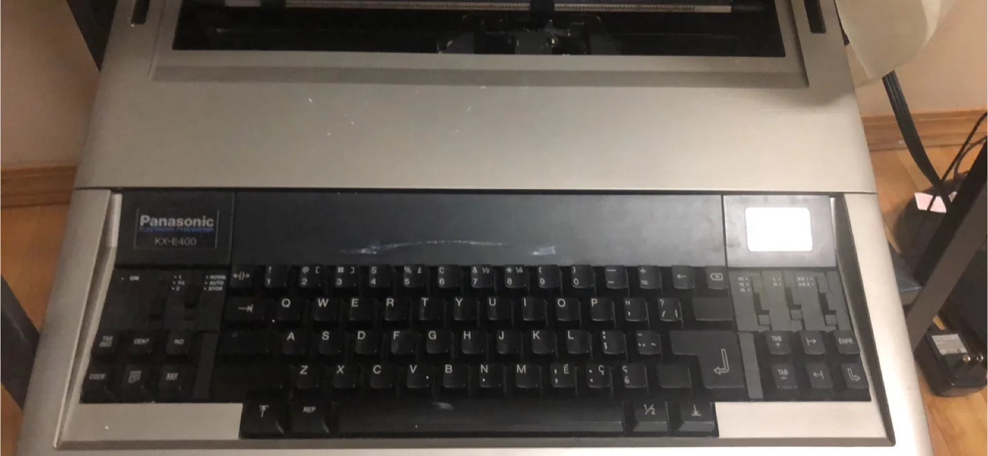 Panasonic KX-E400 Typewriter thumbnail