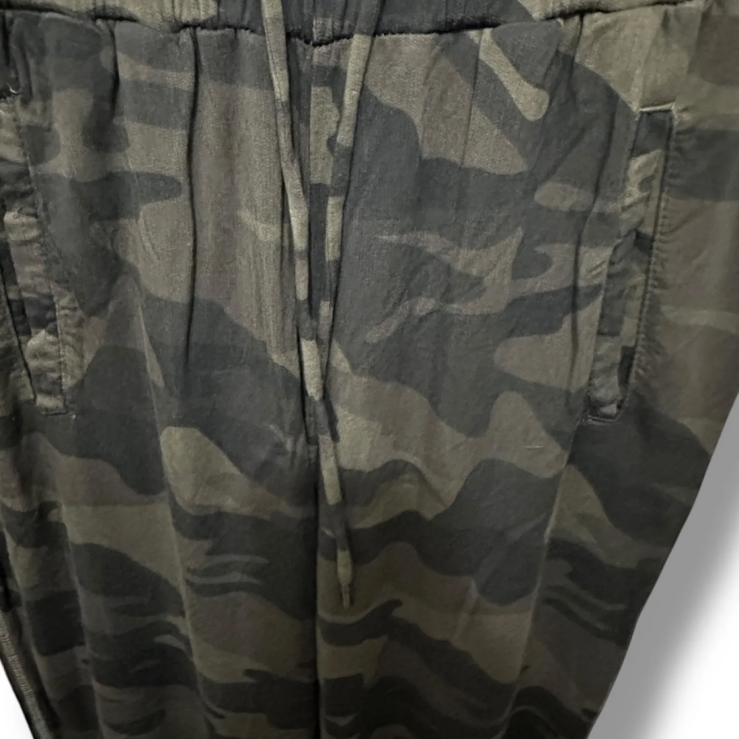 Nicole Miller - Camo Print Jogger Pants (size S) image indicator(6)