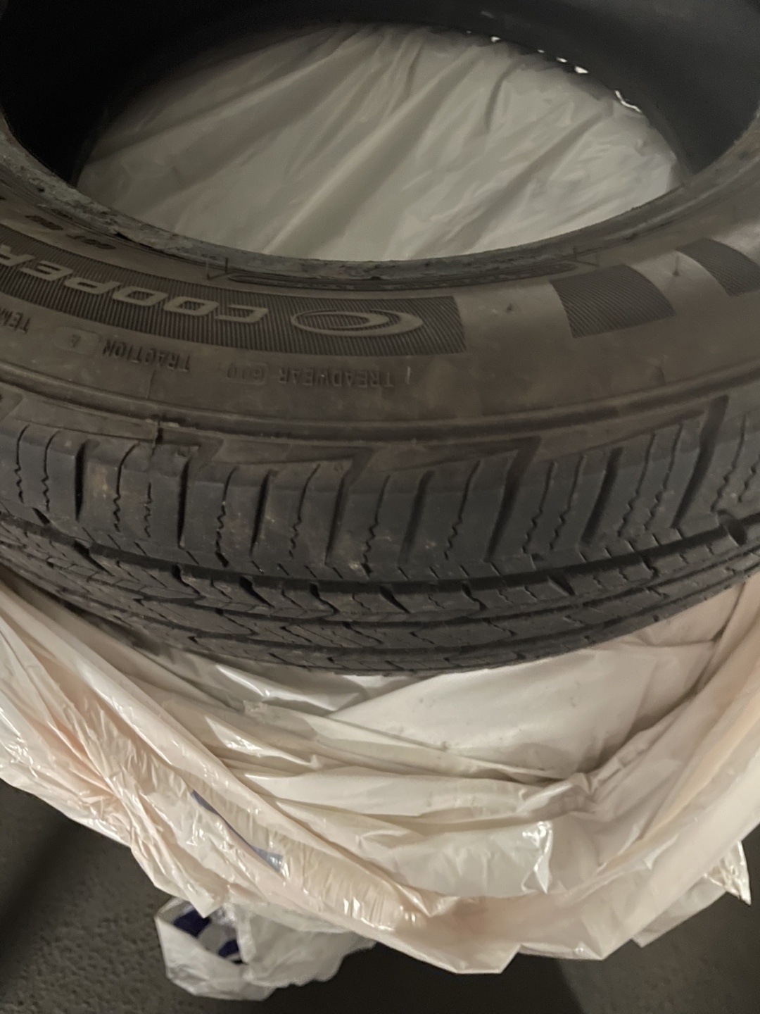 Set of 4: Cooper Evolution Tour All Season Tires 185/65R14 86T - photo 3