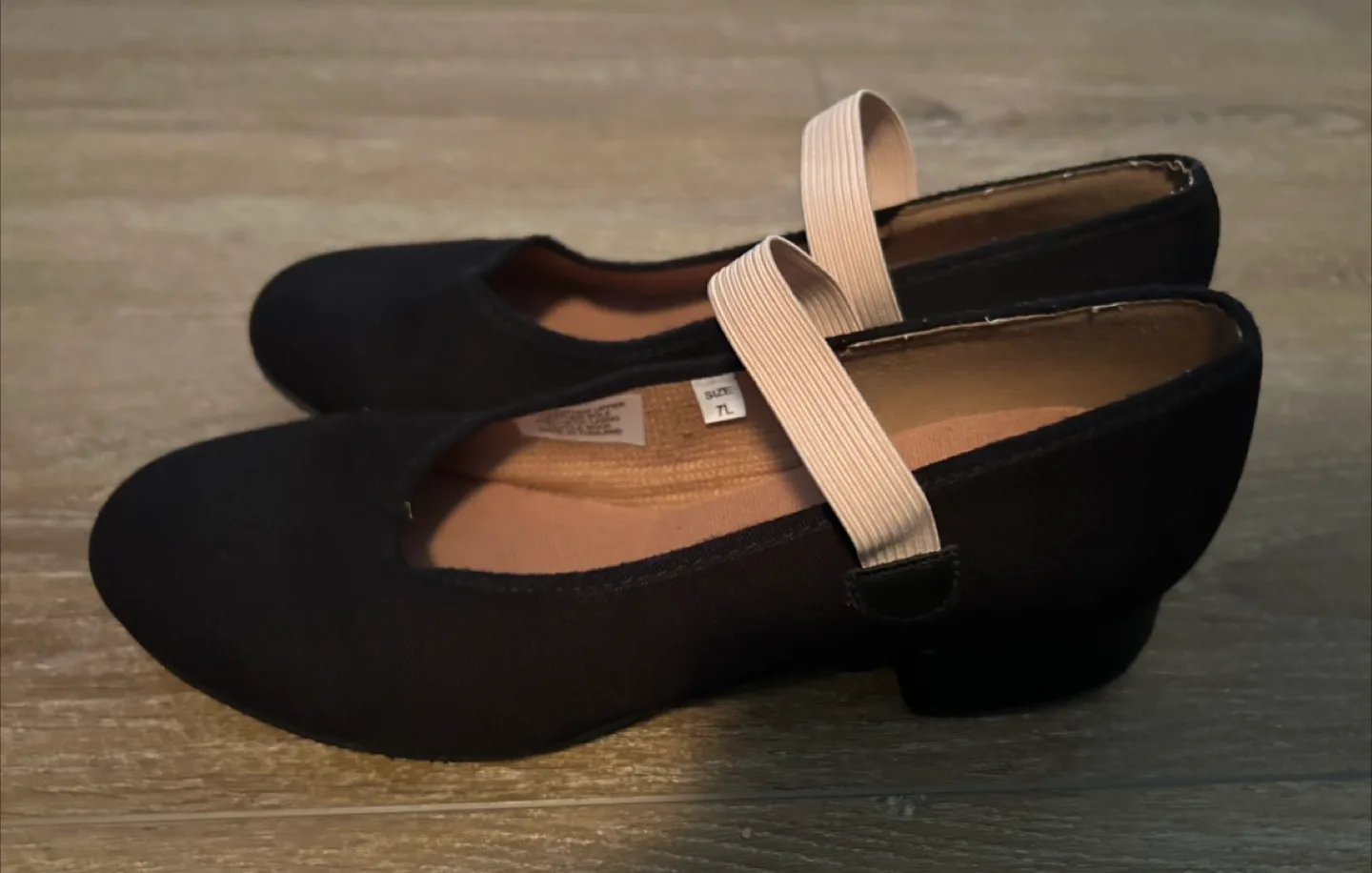 Bloch Black Character Shoes Size 7L image indicator(3)