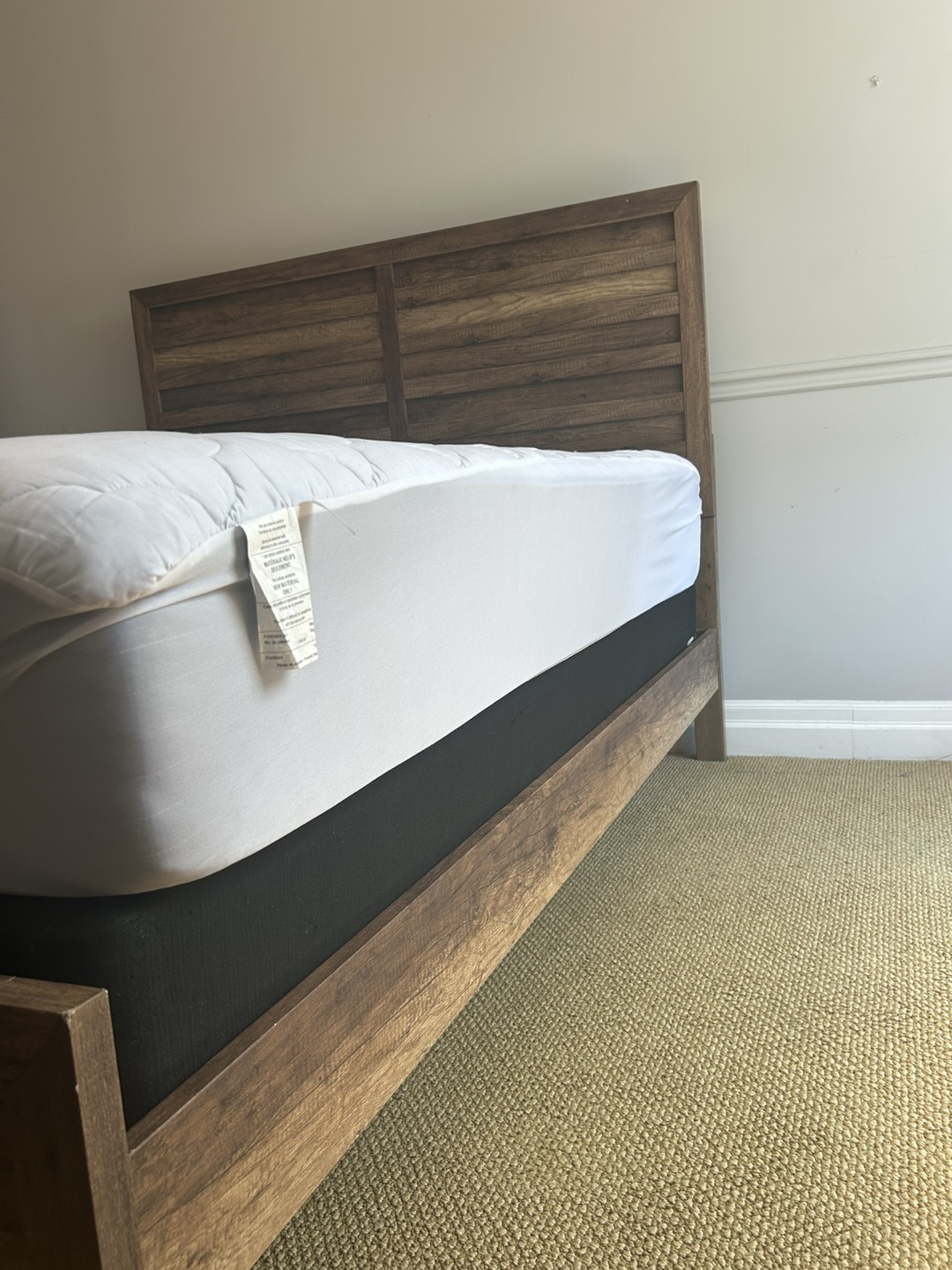 Queen Size Solid Wood Bed Frame + Mattress – Like New - photo 4