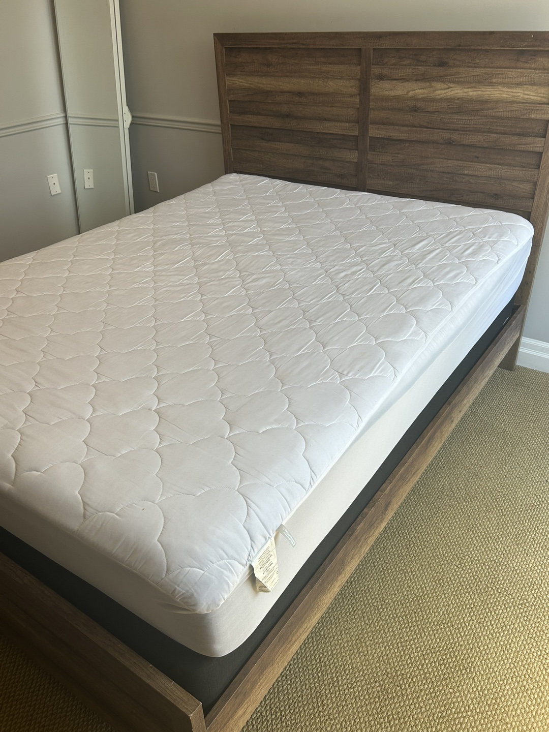 Queen Size Solid Wood Bed Frame + Mattress – Like New - photo 2