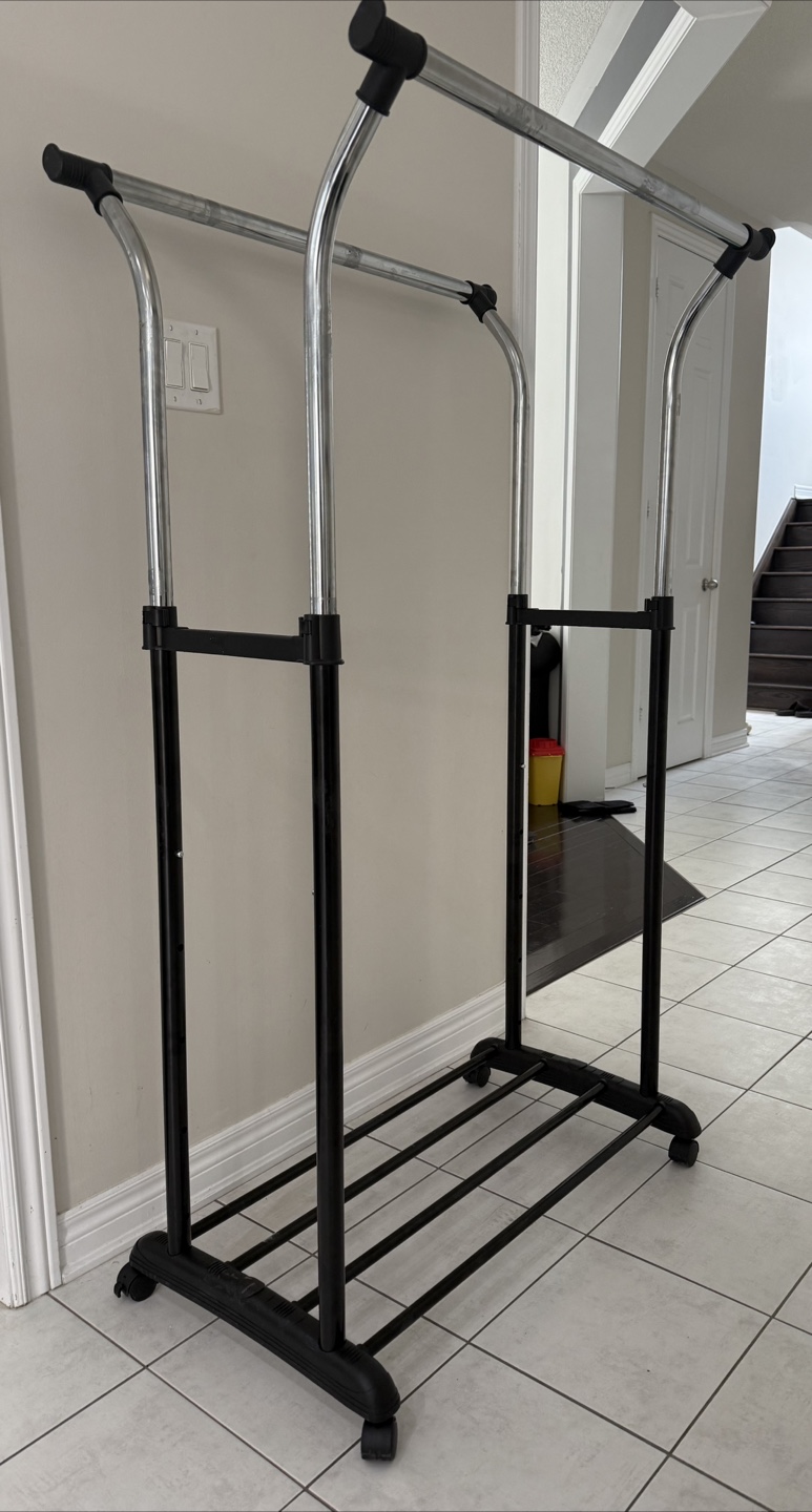 Adjustable Double Rod Clothing Rack