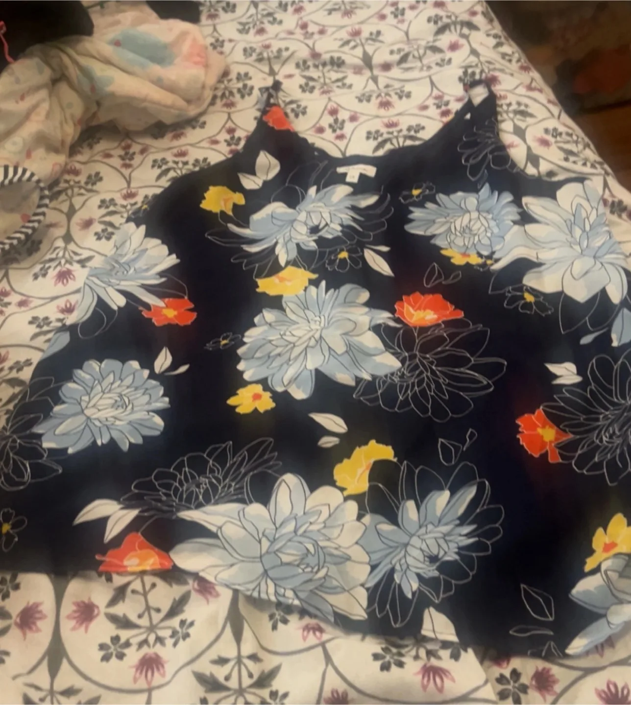 Croft & Barrow Floral Tank Top thumbnail