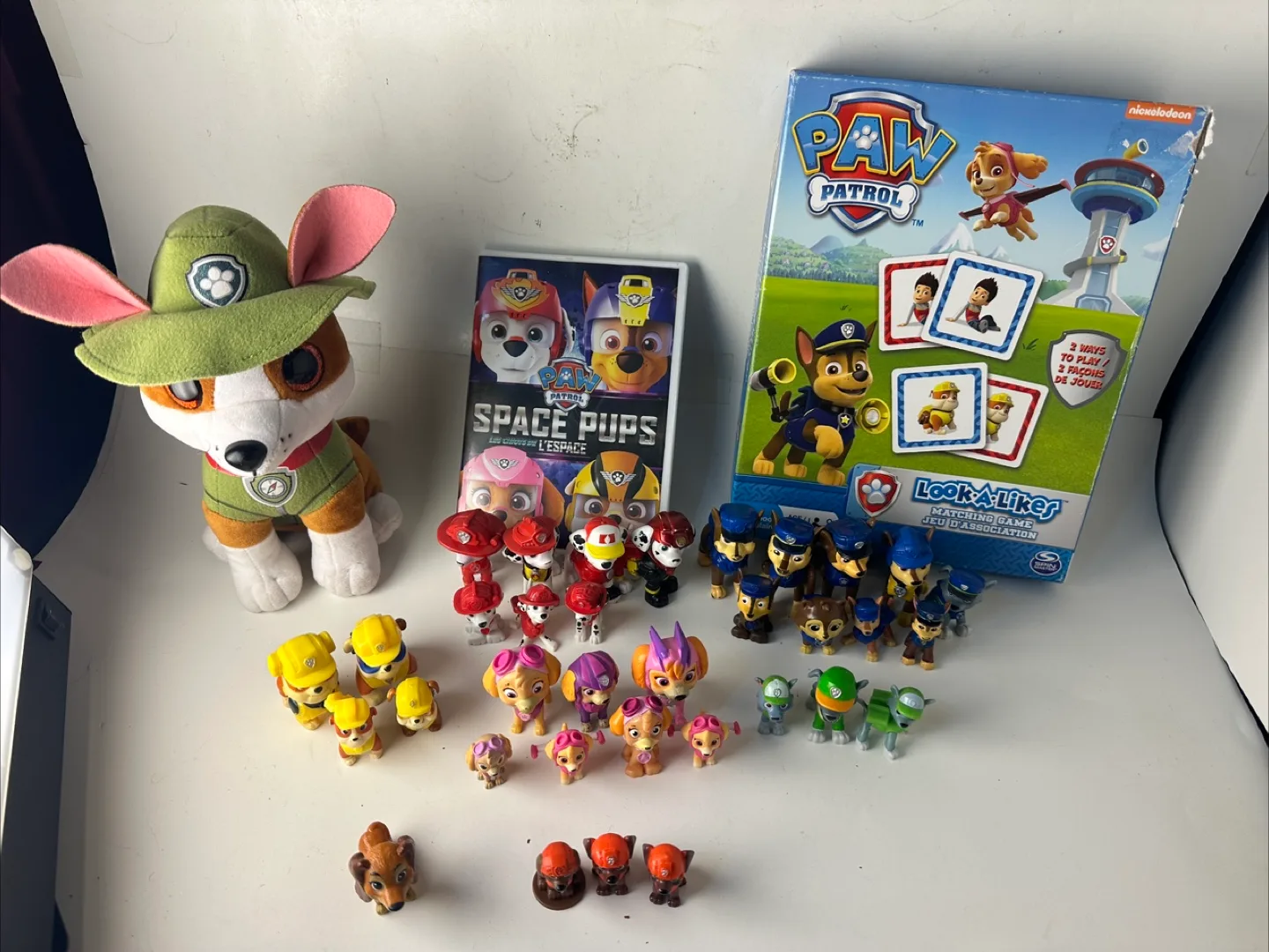 Paw Patrol Bundle: Figures, DVD, Matching Game thumbnail