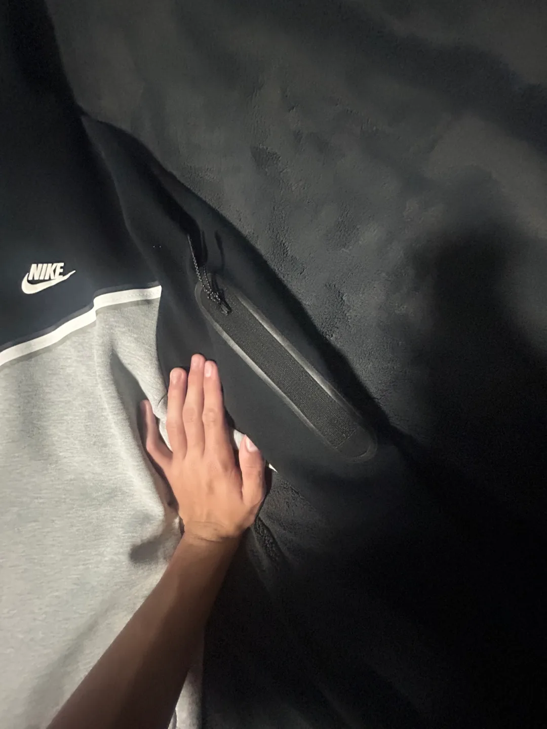 Nike Tech Fleece Hoodie - Black/Grey image indicator(5)