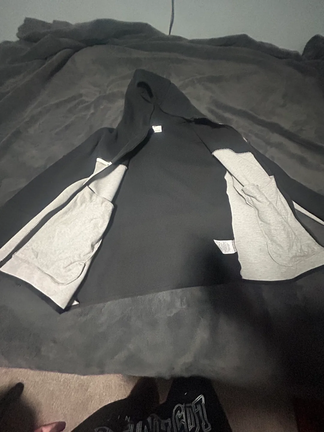 Nike Tech Fleece Hoodie - Black/Grey image indicator(4)