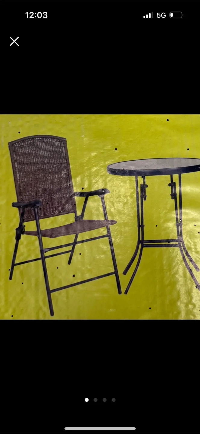 Wicker Patio Set - Chair & Table image indicator(4)