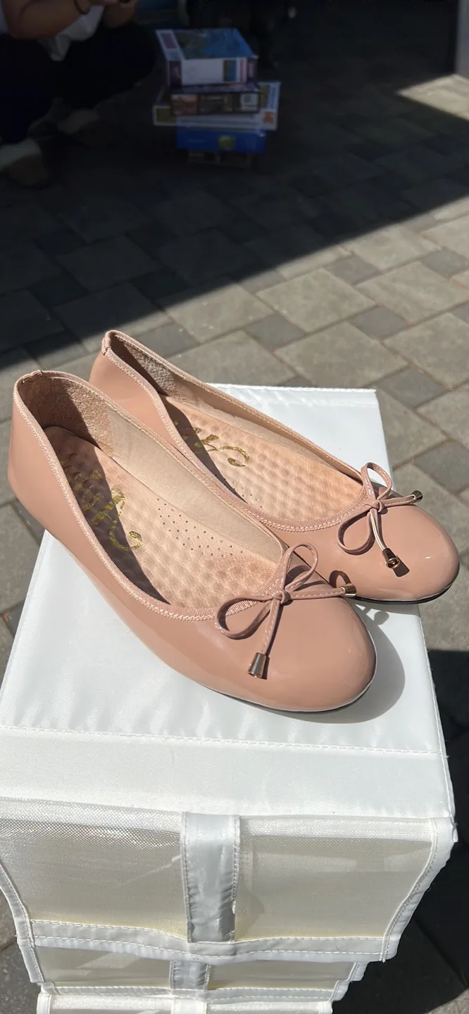 Beige Ballet Flats thumbnail