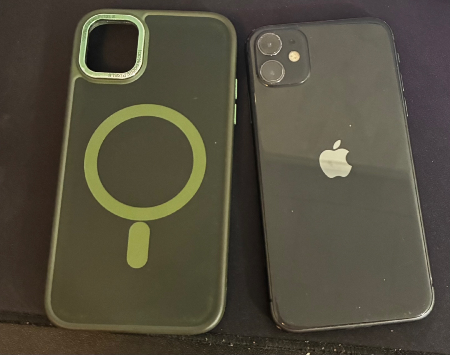 iPhone 11 - Black - photo 3