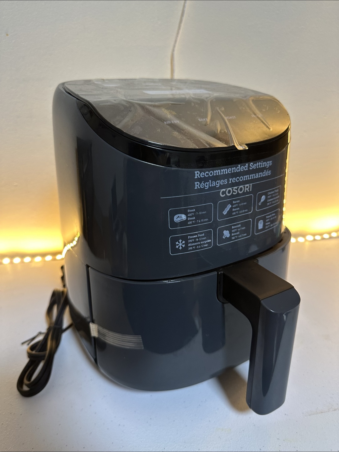 Cosori Lite 2.0-Litre Mini Air Fryer - Like New! - photo 4