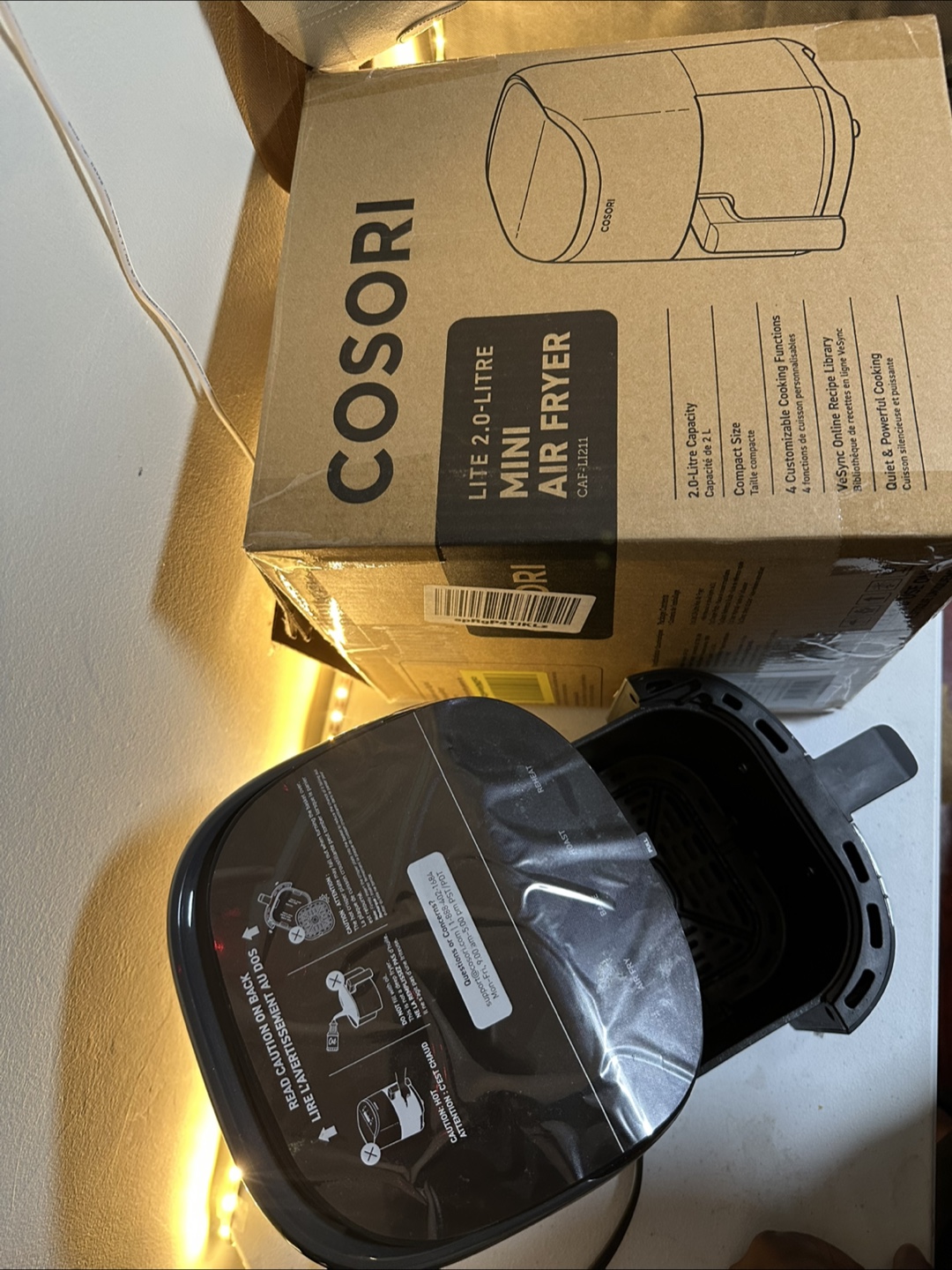 Cosori Lite 2.0-Litre Mini Air Fryer - Like New! - photo 3