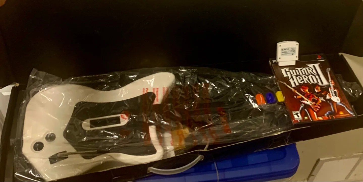 Guitar Hero II Wireless Guitar for PlayStation 2 image indicator(3)